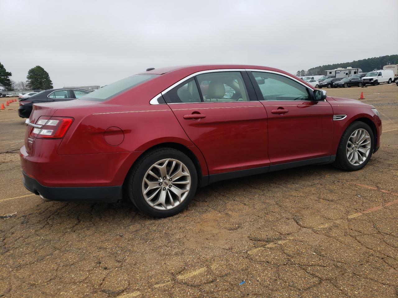 2015 Ford Taurus - Image 3