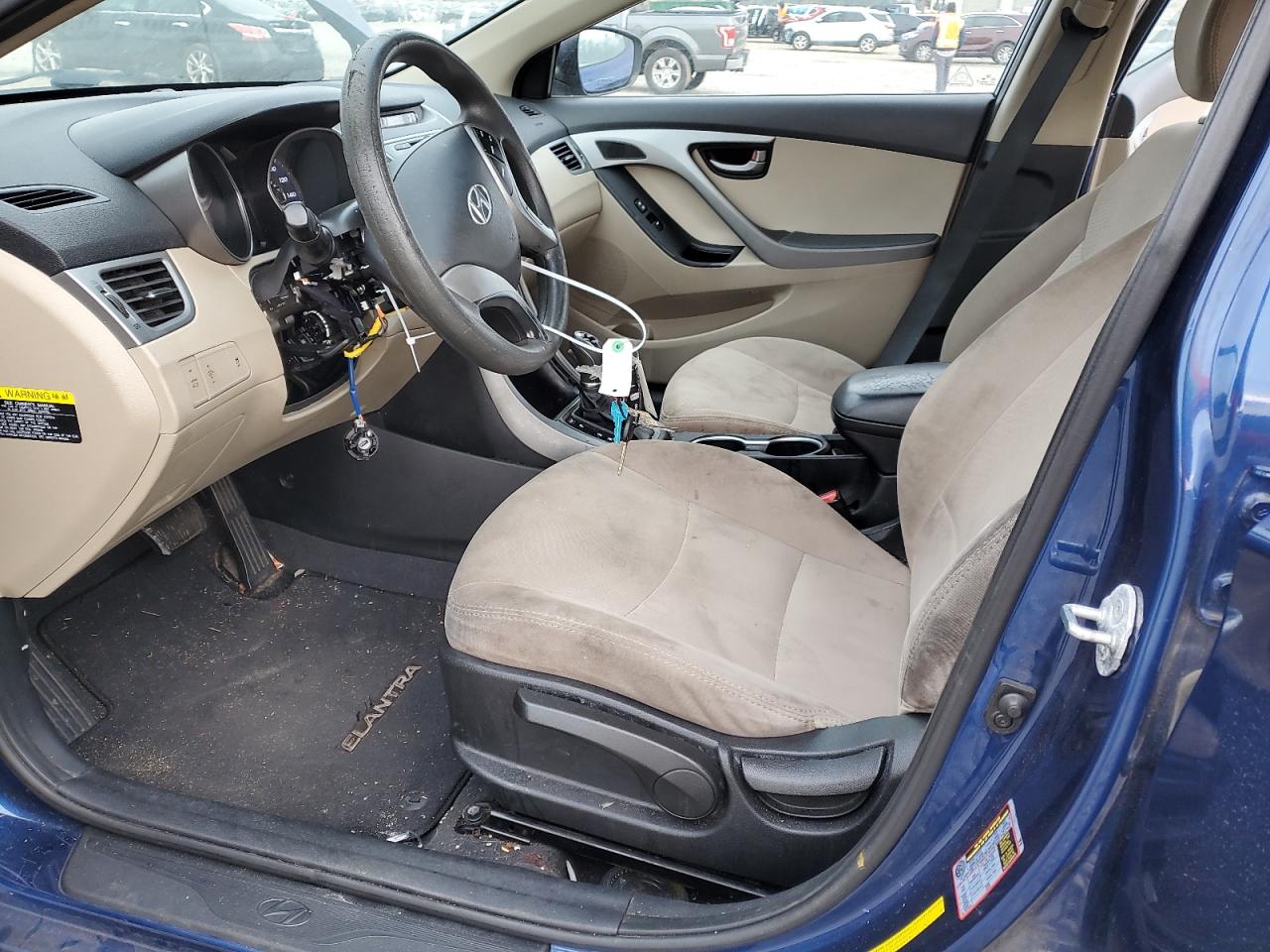 2016 Hyundai Elantra - Image 7