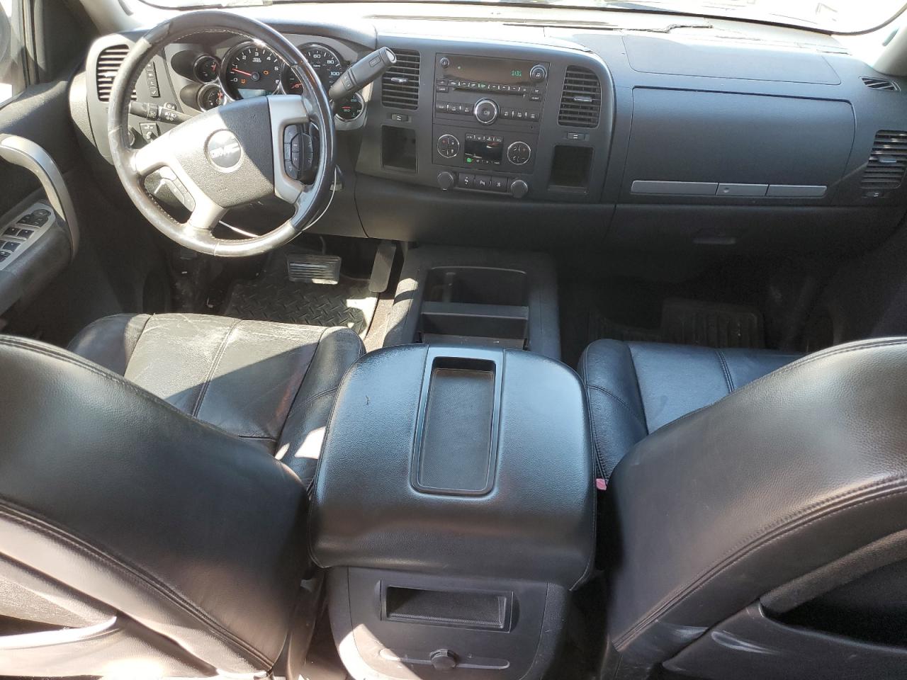 2009 GMC Sierra - Image 8
