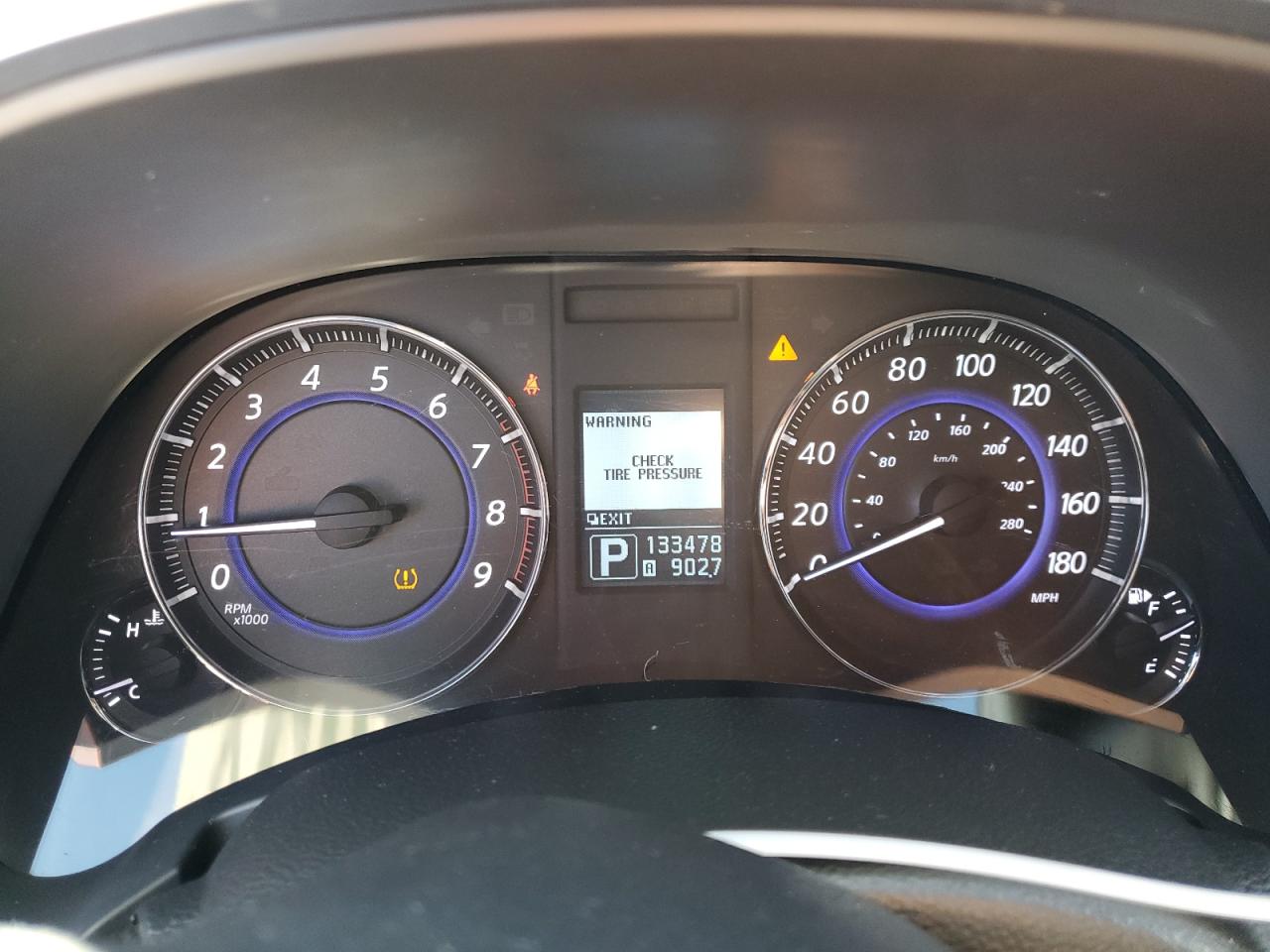 2012 Infiniti FX - Image 9