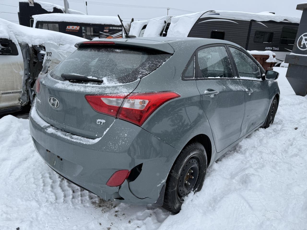 2014 Hyundai Elantra - Image 3
