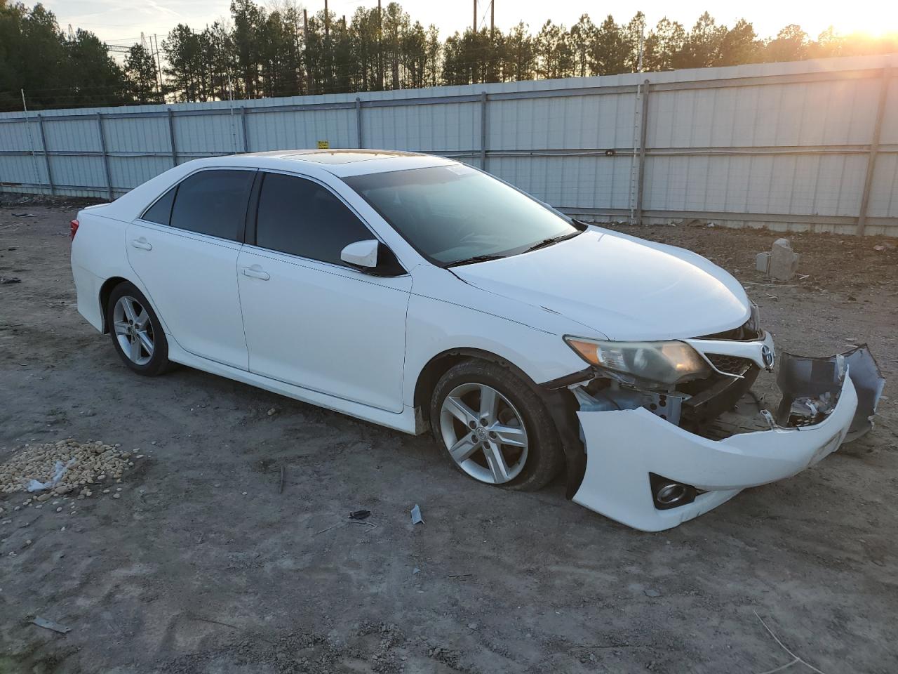 2013 Toyota Camry - Image 4