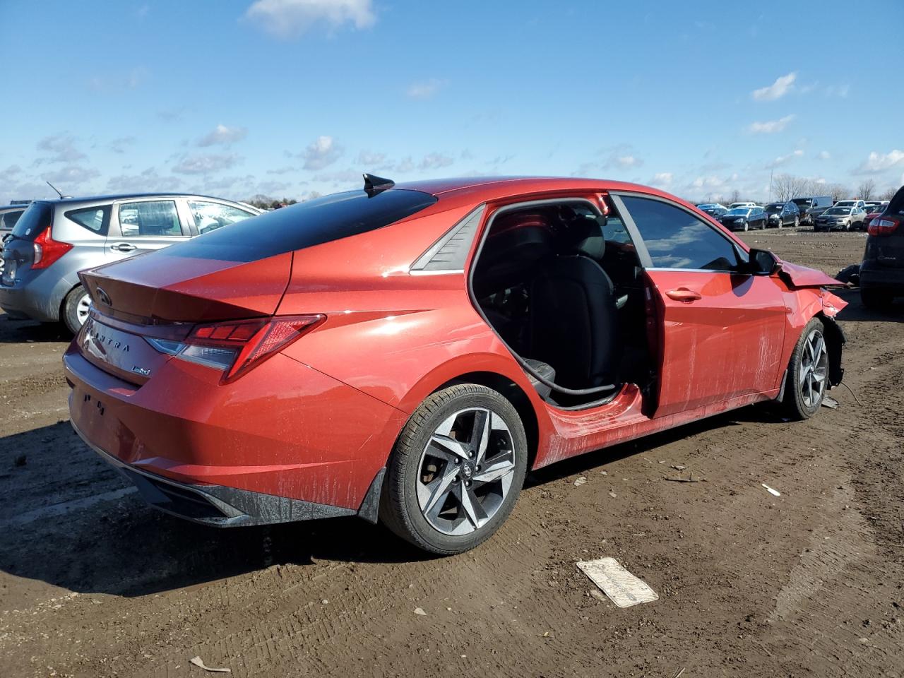 2021 Hyundai Elantra - Image 3