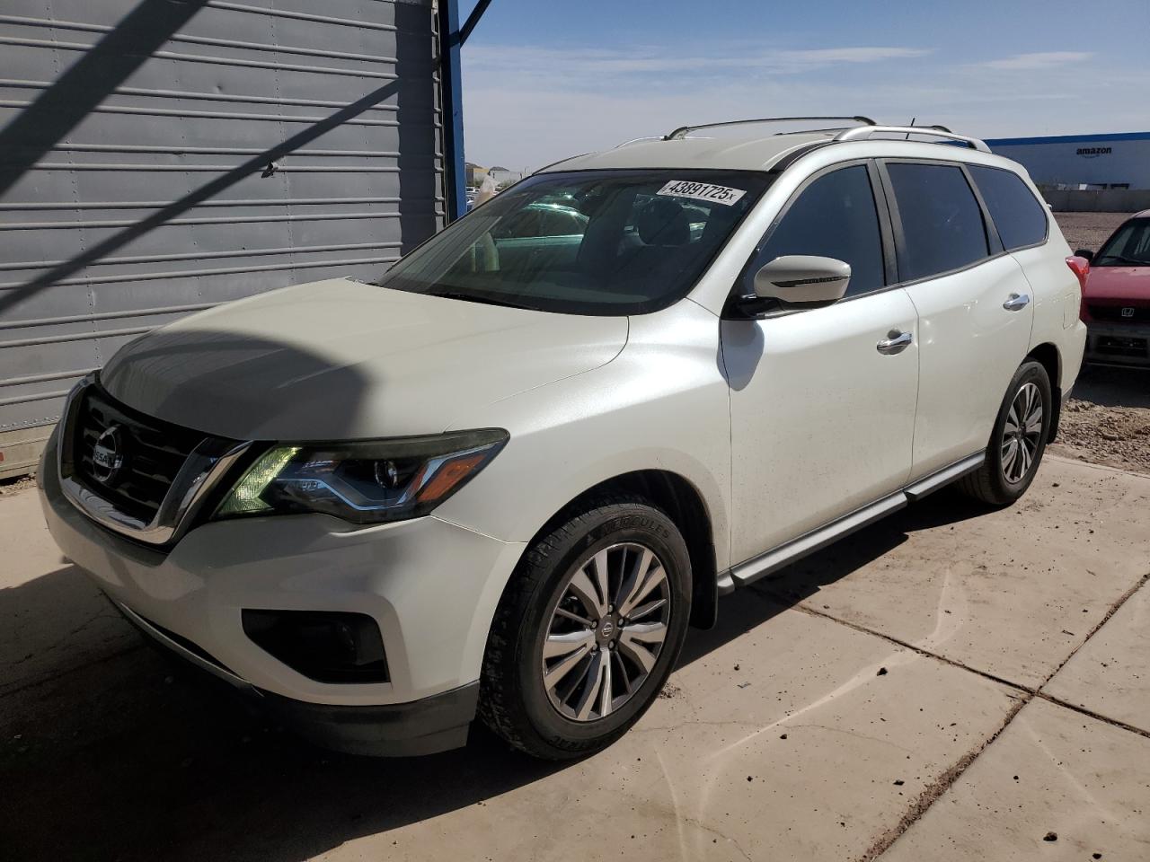 2017 Nissan Pathfinder - Image 1