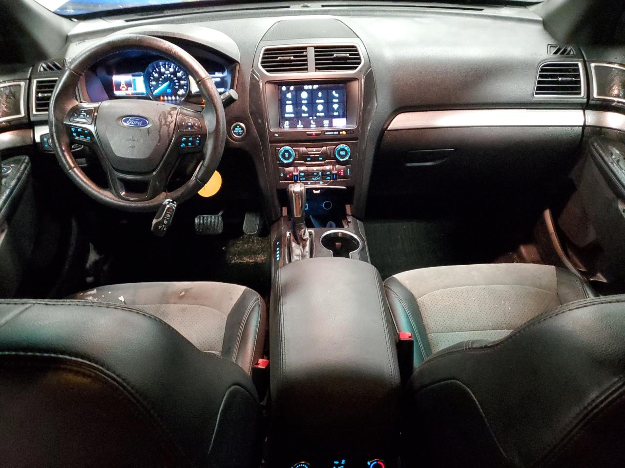 1FM5K8D85HGA57565 FORD EXPLORER 2017
