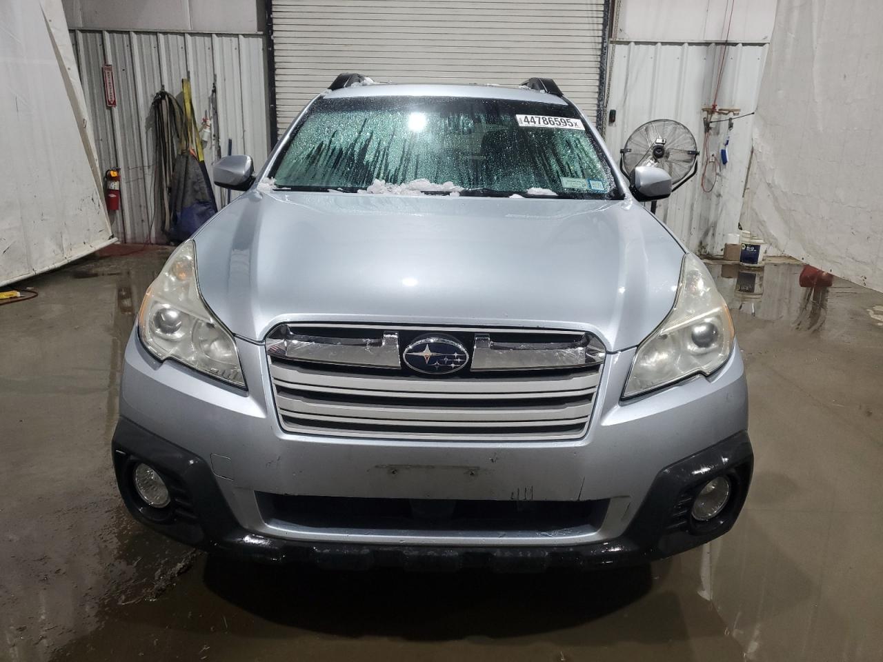 2014 Subaru Outback - Image 5