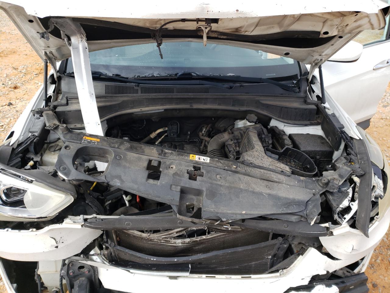 2013 Hyundai Santa Fe - Image 14