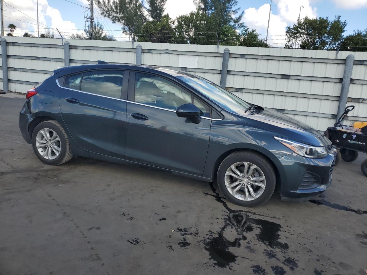 2019 Chevrolet Cruze - Image 4