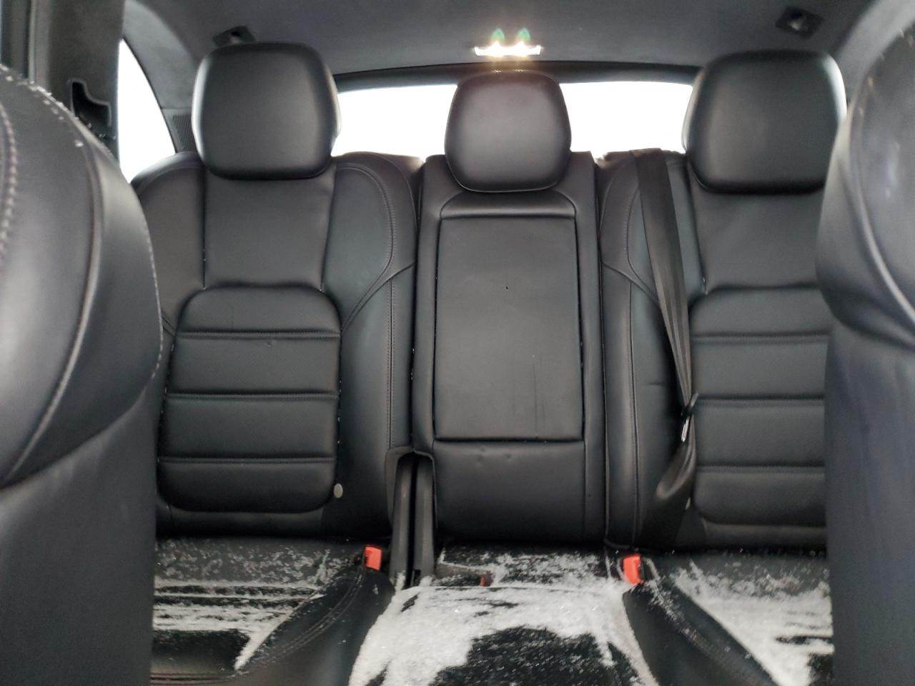 2015 Porsche Cayenne - Image 10