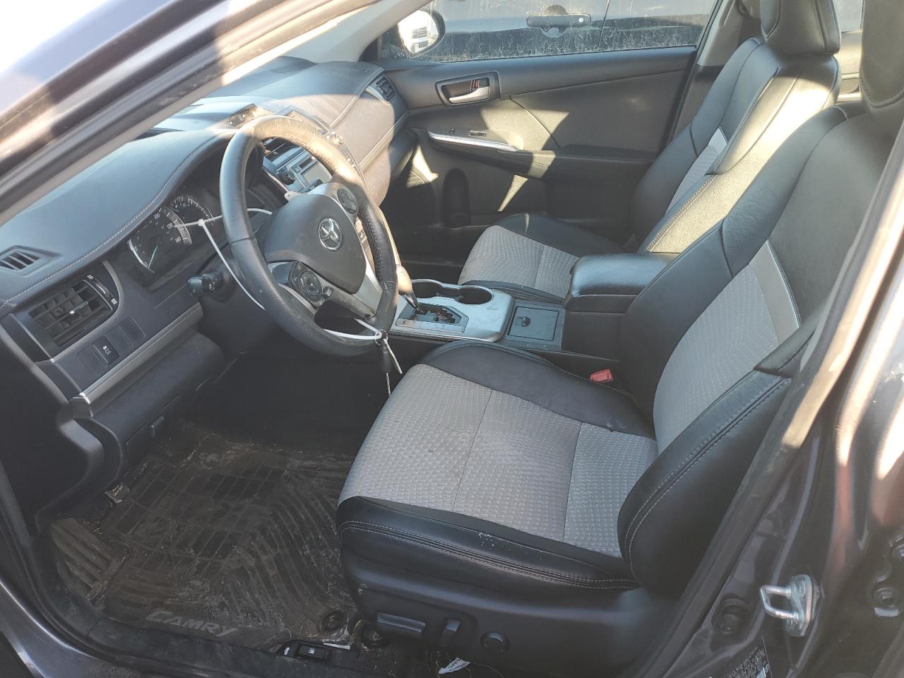 2014 Toyota Camry - Image 7
