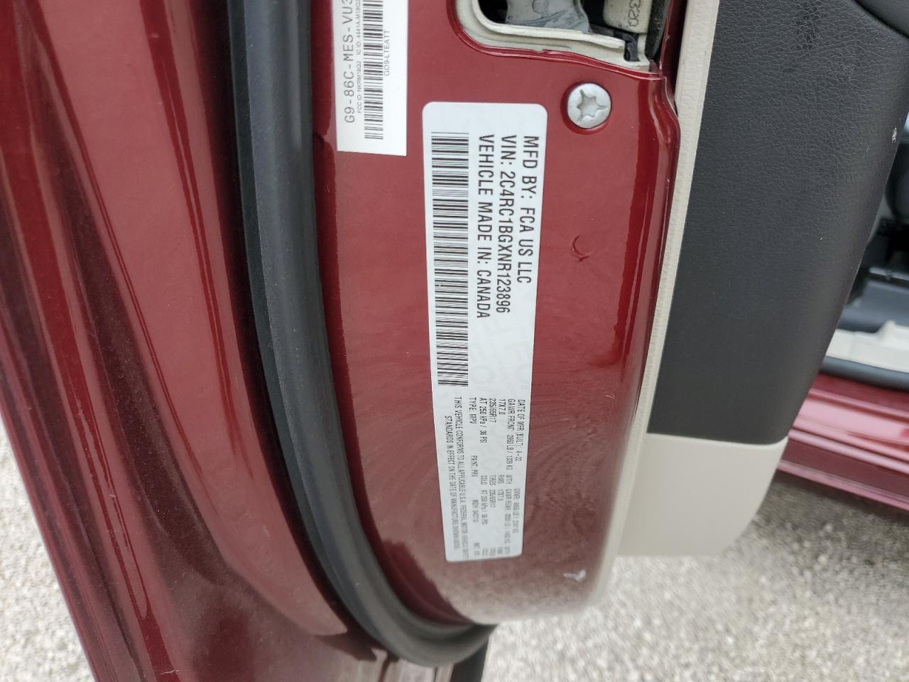 2022 Chrysler Pacifica - Image 13