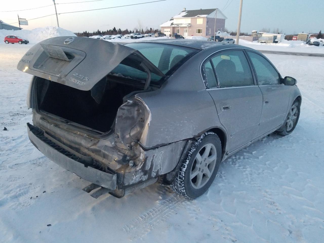 2005 Nissan Altima - Image 3
