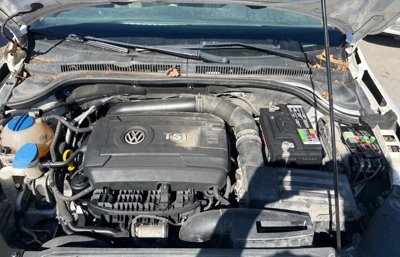 2014 Volkswagen Jetta - Image 7