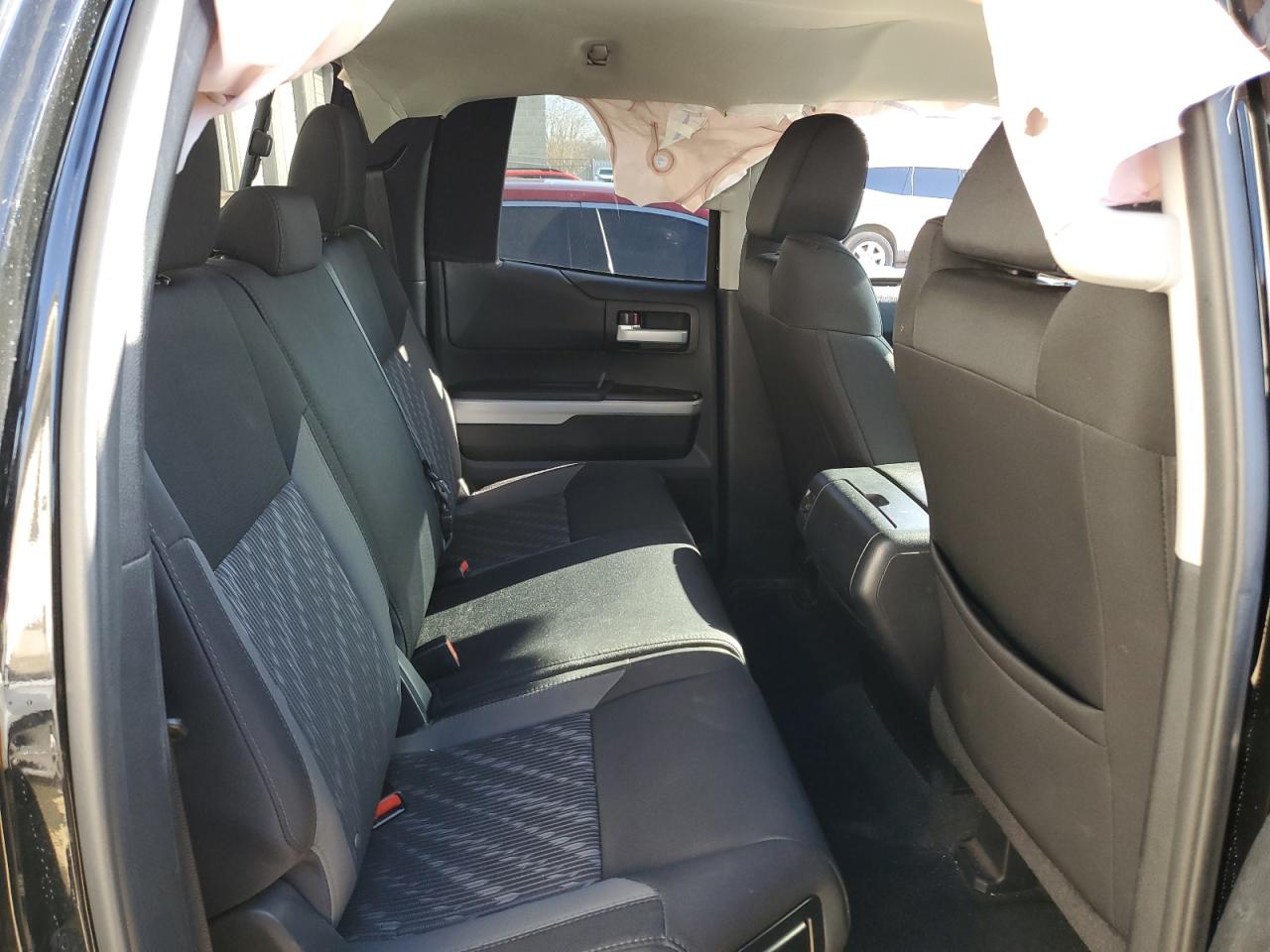 2018 Toyota Tundra - Image 11