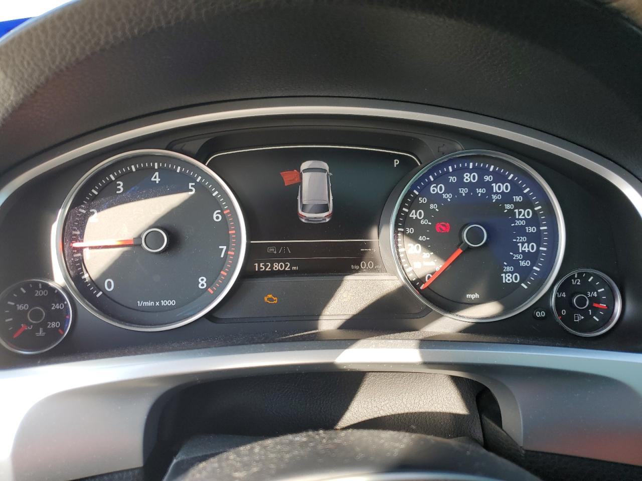 2016 Volkswagen Touareg - Image 9