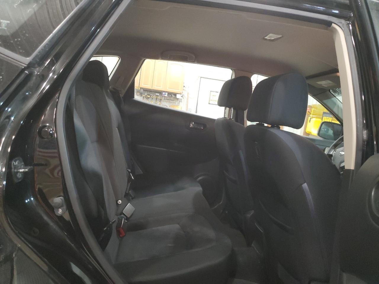 2014 Nissan Rogue - Image 11