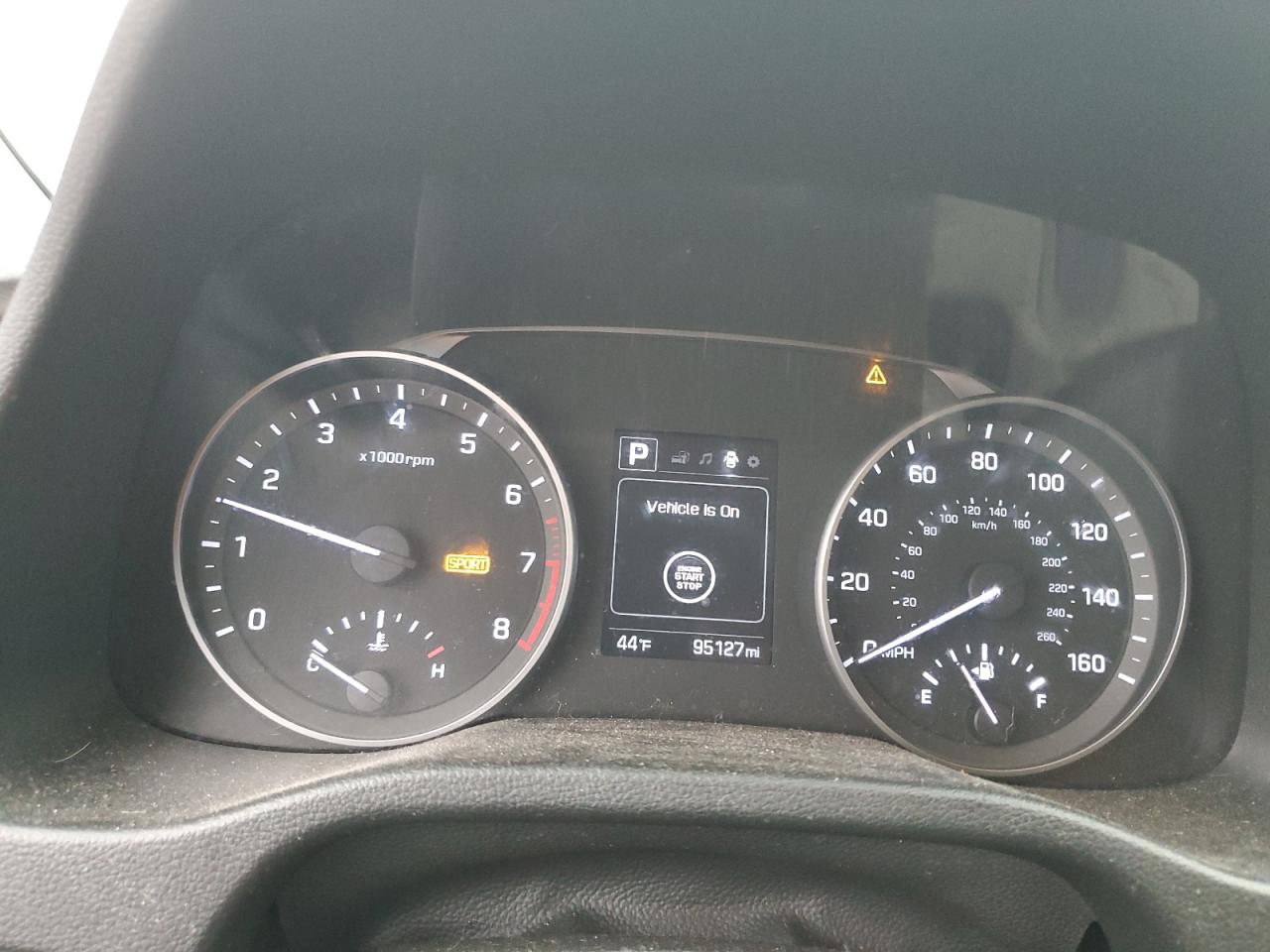 2018 Hyundai Elantra - Image 9