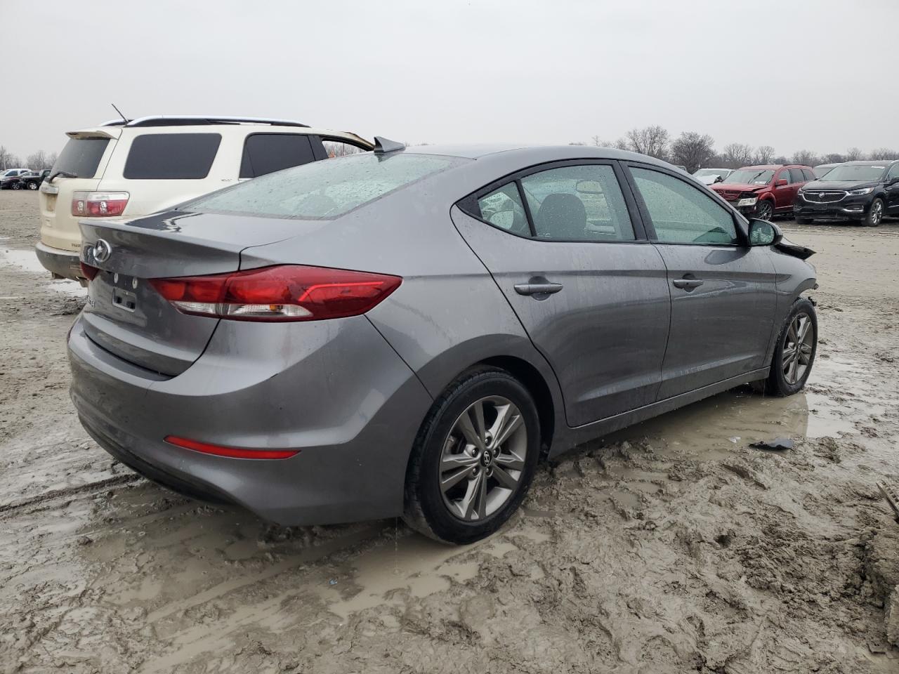 2018 Hyundai Elantra - Image 3