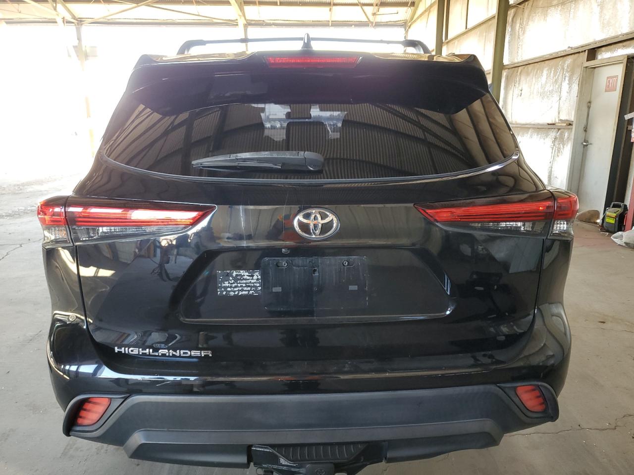 2020 Toyota Highlander - Image 6