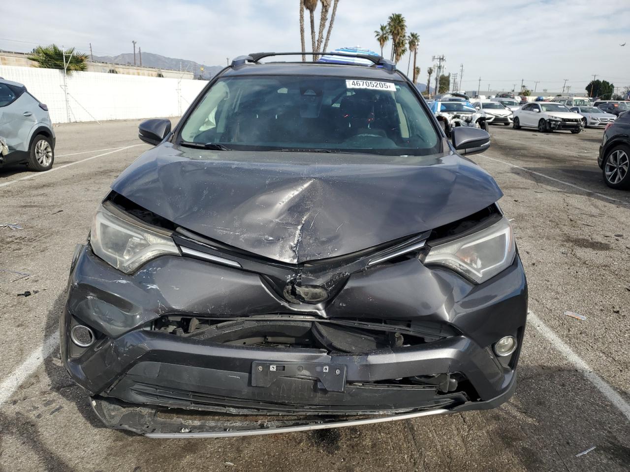 2017 Toyota RAV 4 - Image 5
