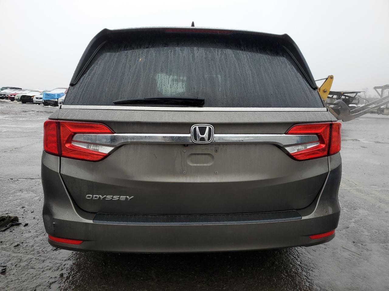 2018 Honda Odyssey - Image 6
