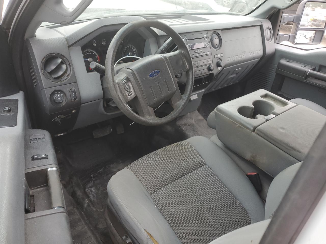 2011 Ford F250 - Image 8
