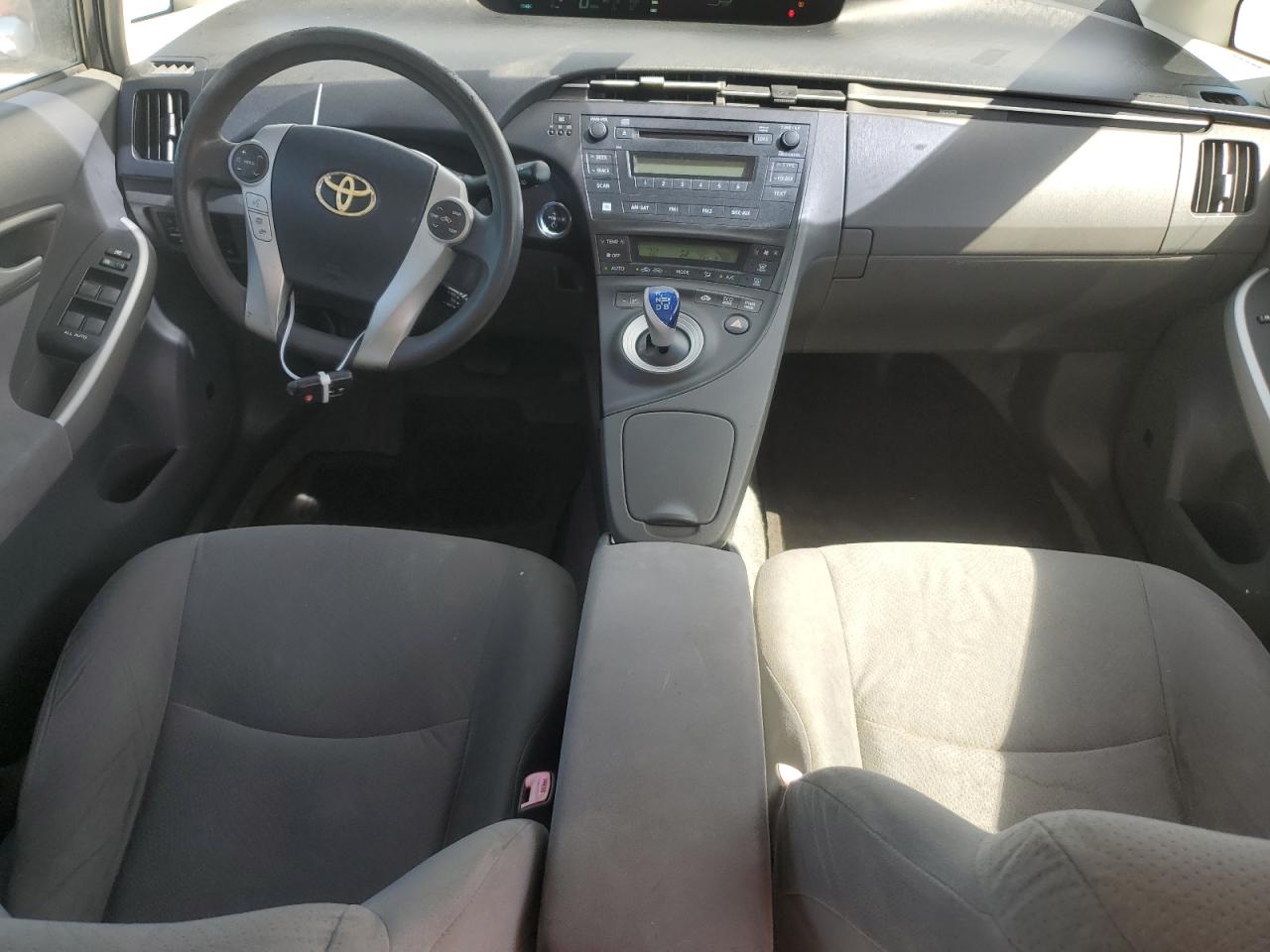 2010 Toyota Prius - Image 8