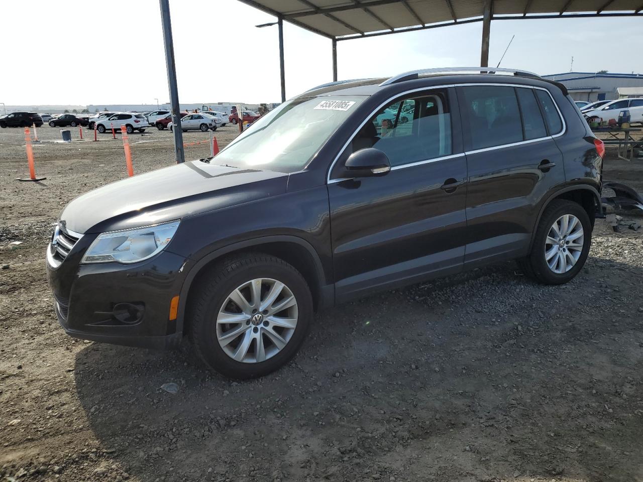 2009 Volkswagen Tiguan - Image 1