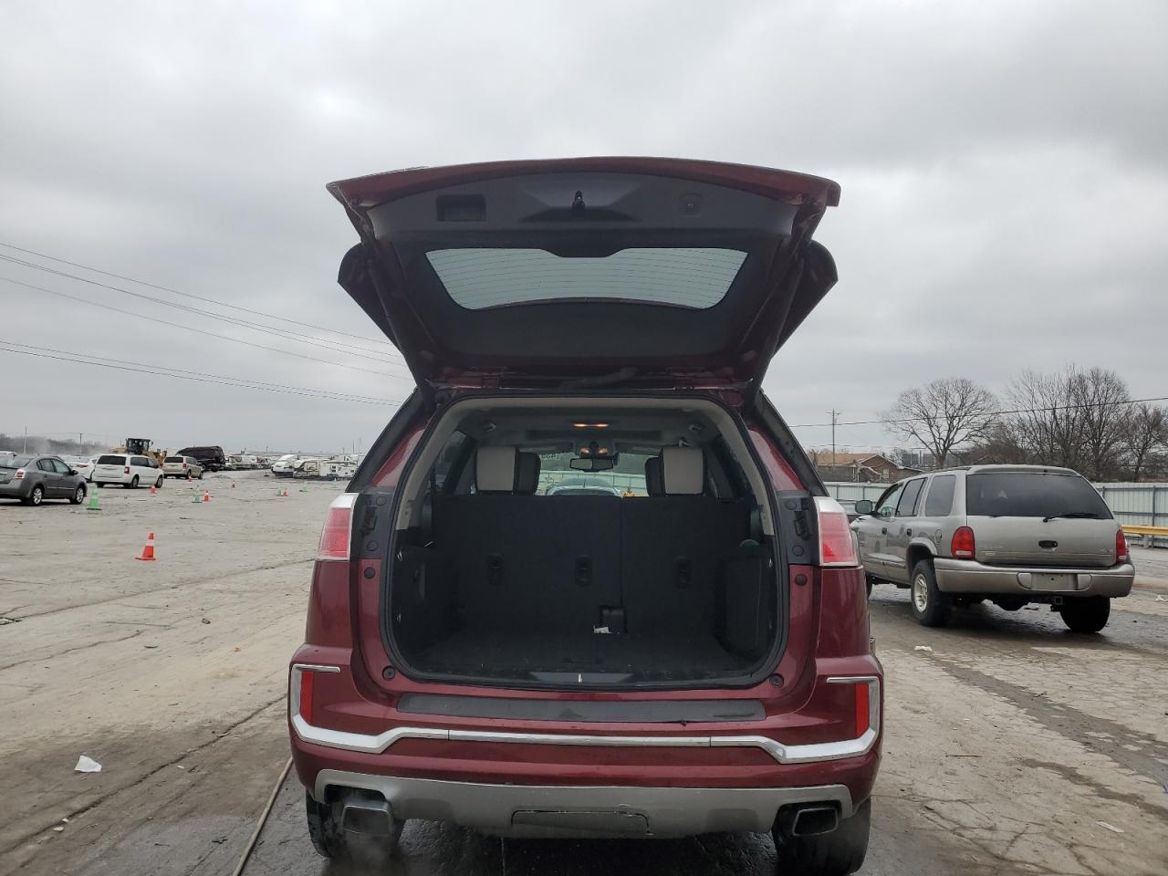 2017 GMC Terrain - Image 6
