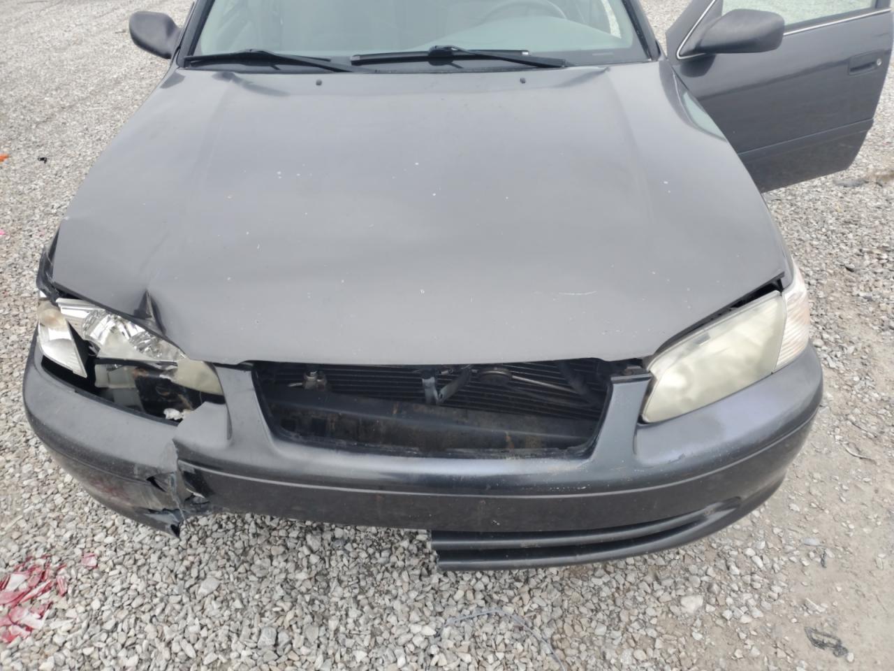 2000 Toyota Camry - Image 11