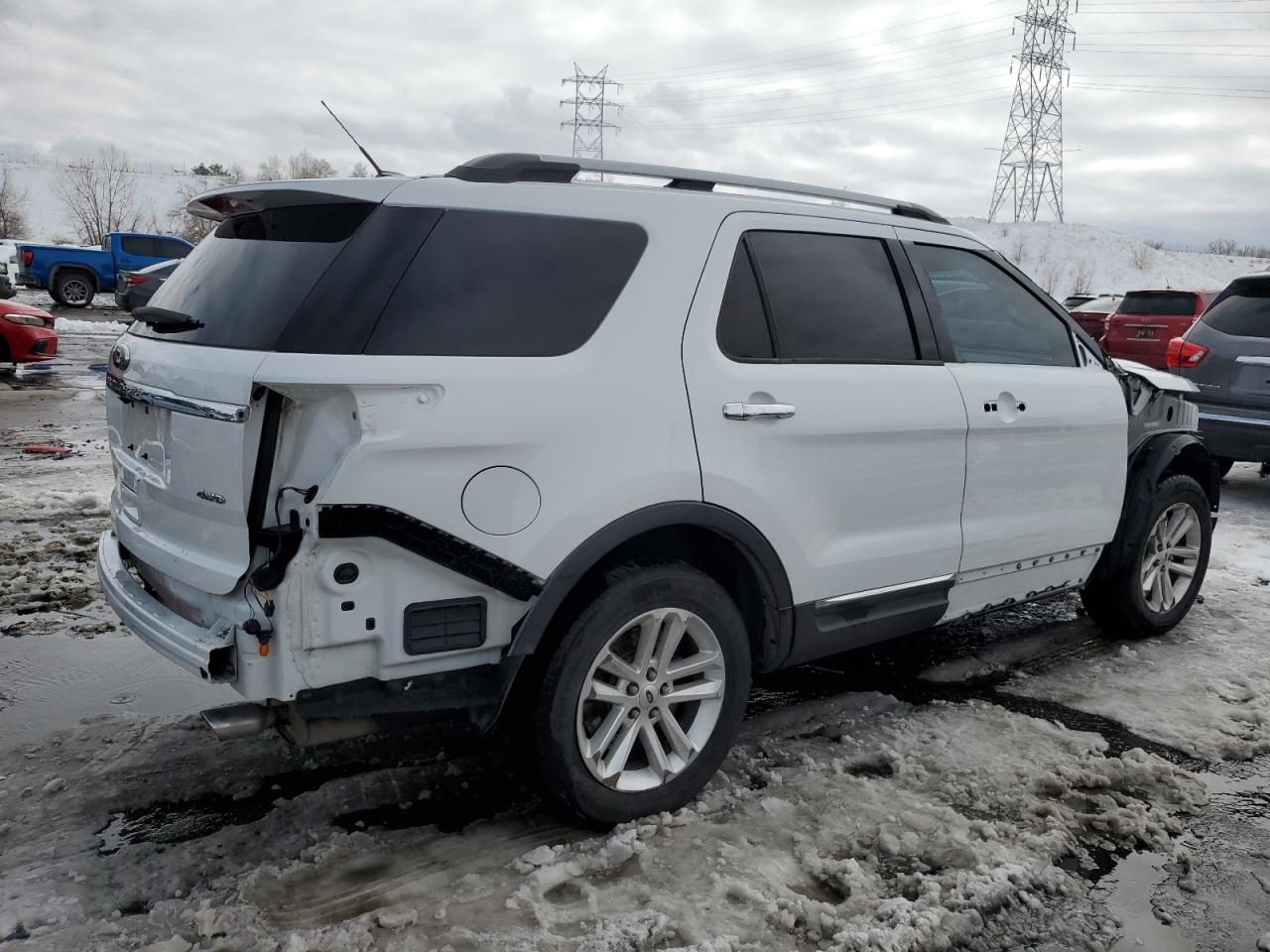 2015 Ford Explorer - Image 3