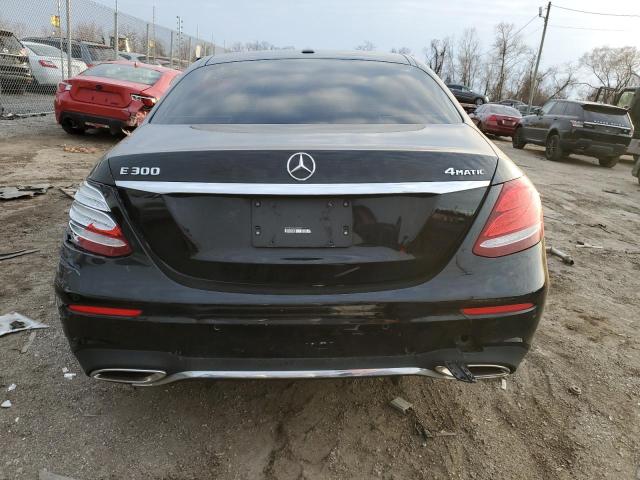 Седани MERCEDES-BENZ E-CLASS 2017 Чорний
