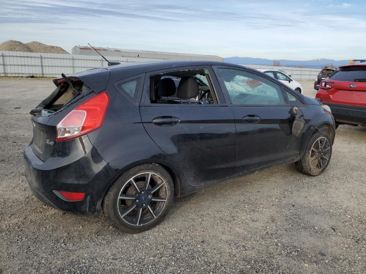 2015 Ford Fiesta - Image 3