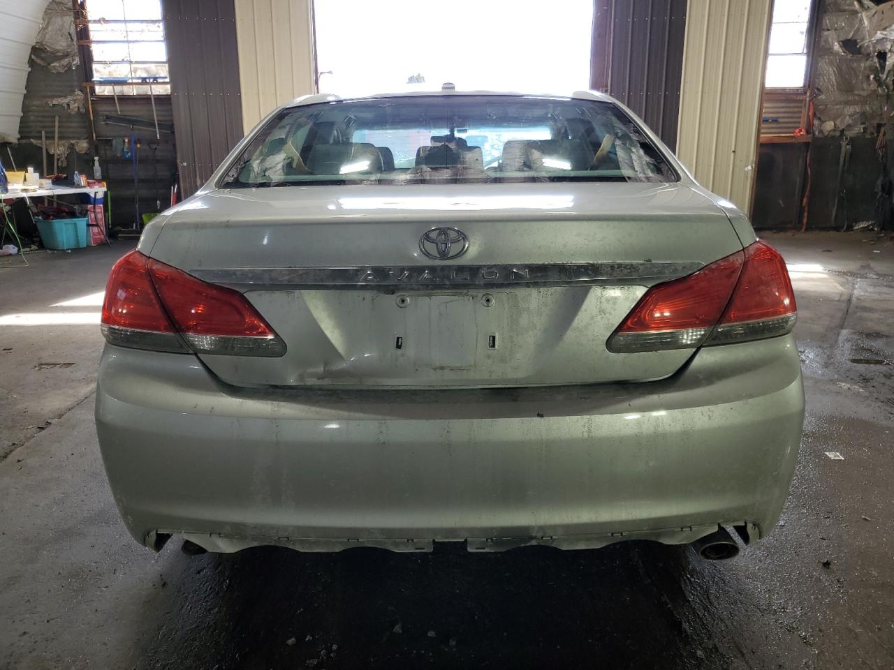 2012 Toyota Avalon - Image 6