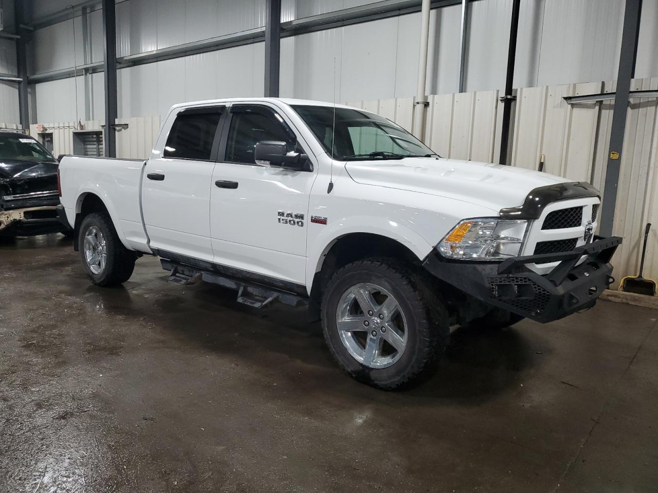 2015 RAM 1500 - Image 4