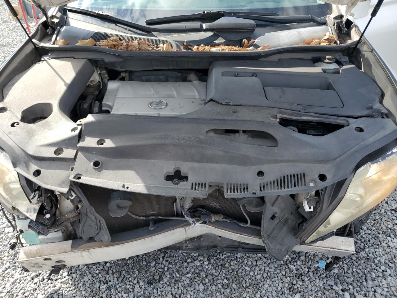 2010 Lexus RX - Image 13