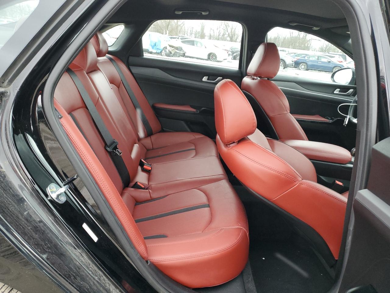 2022 Kia K5 - Image 10