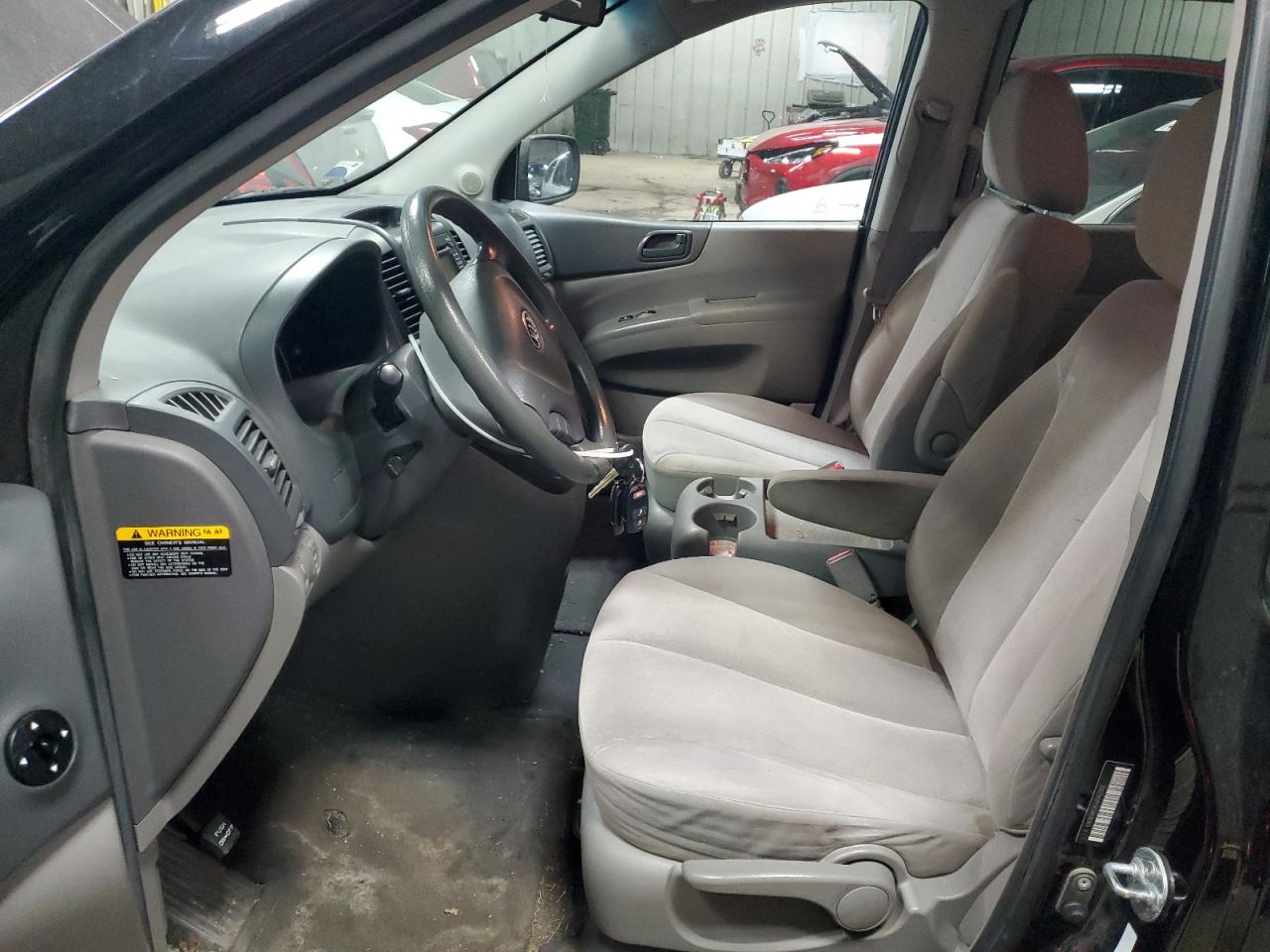 2010 Kia Sedona - Image 7