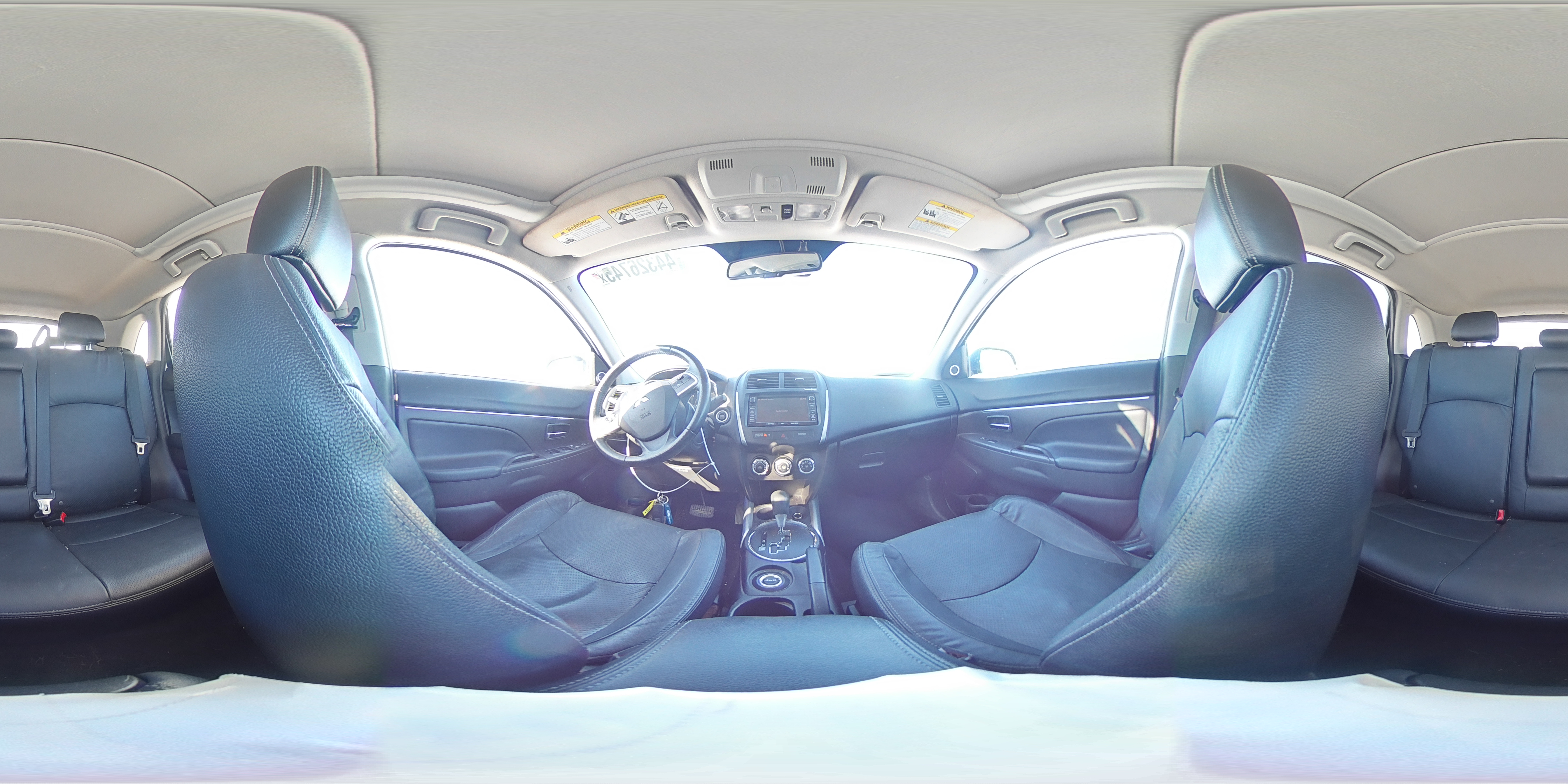 2014 Mitsubishi Outlander - Image 14