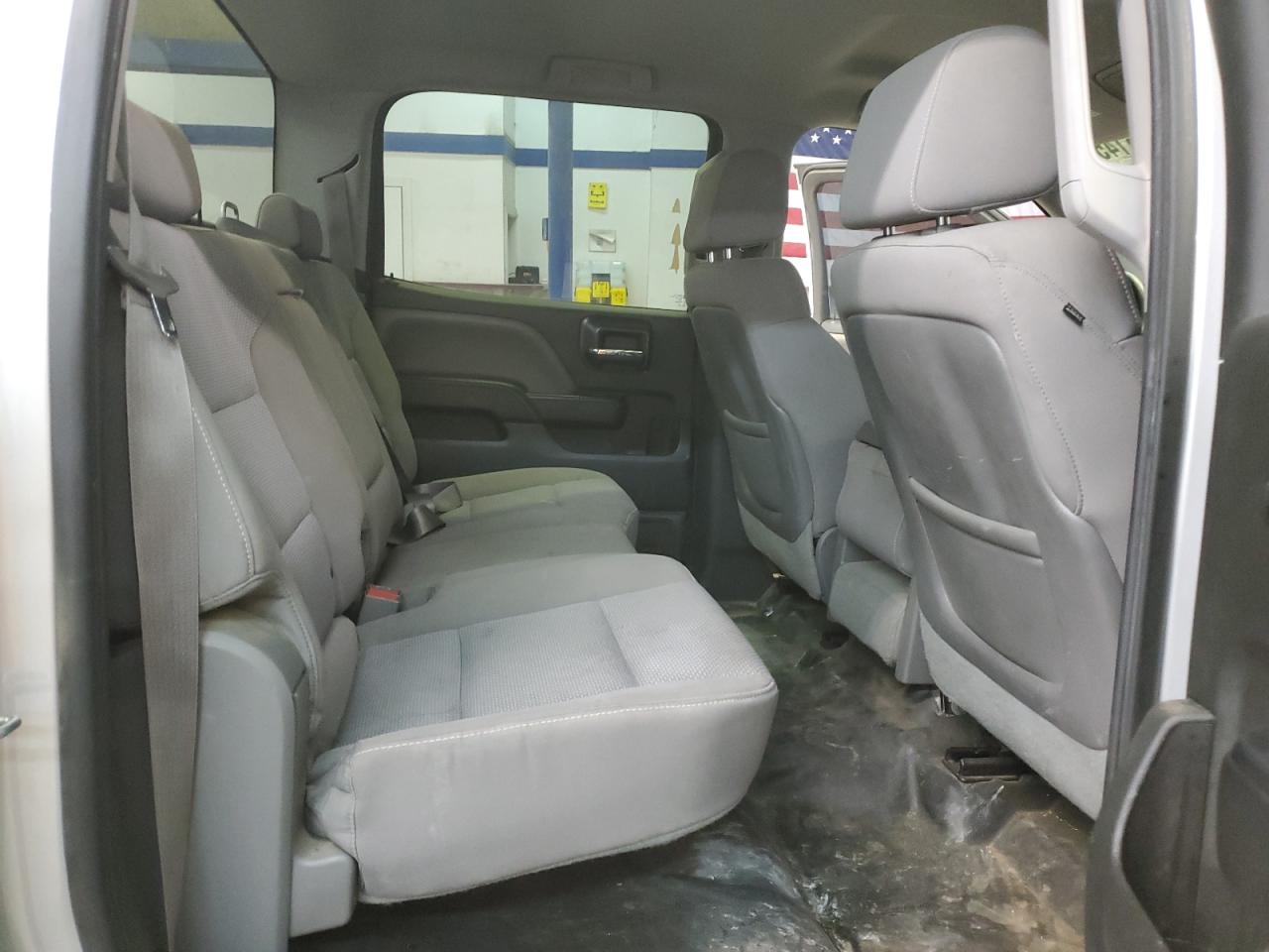 2014 Chevrolet Silverado - Image 11