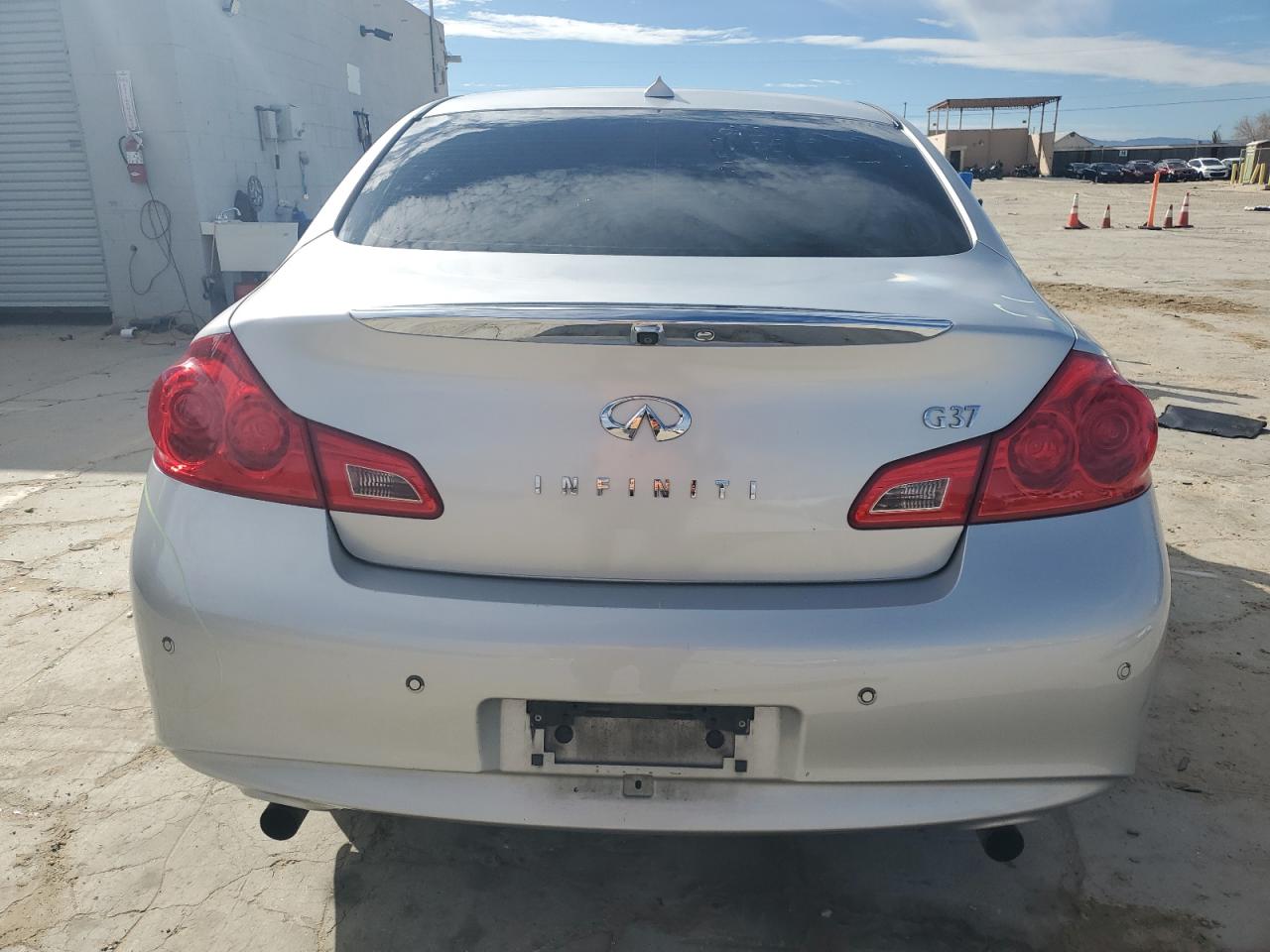 2012 Infiniti G - Image 6