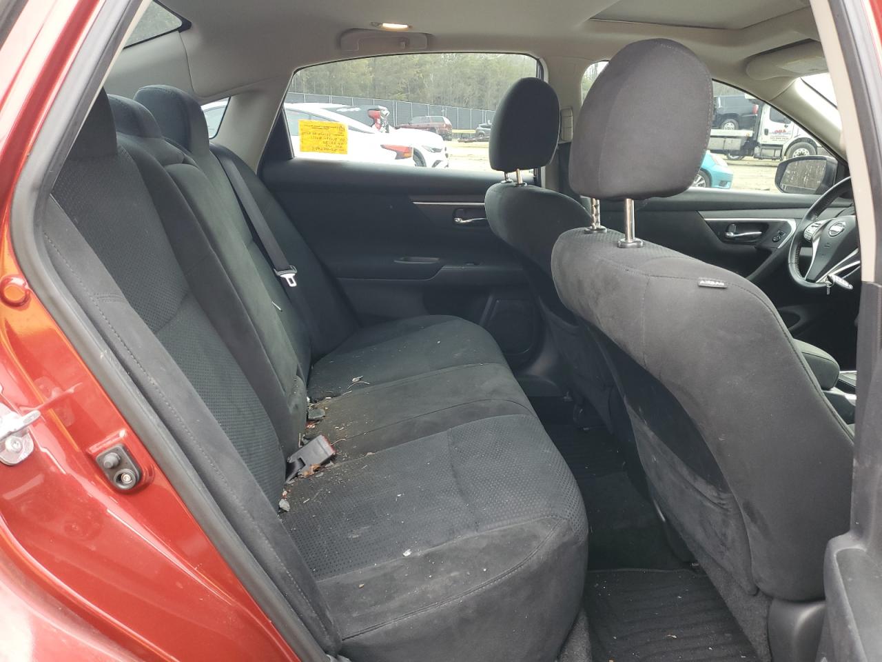 2015 Nissan Altima - Image 10
