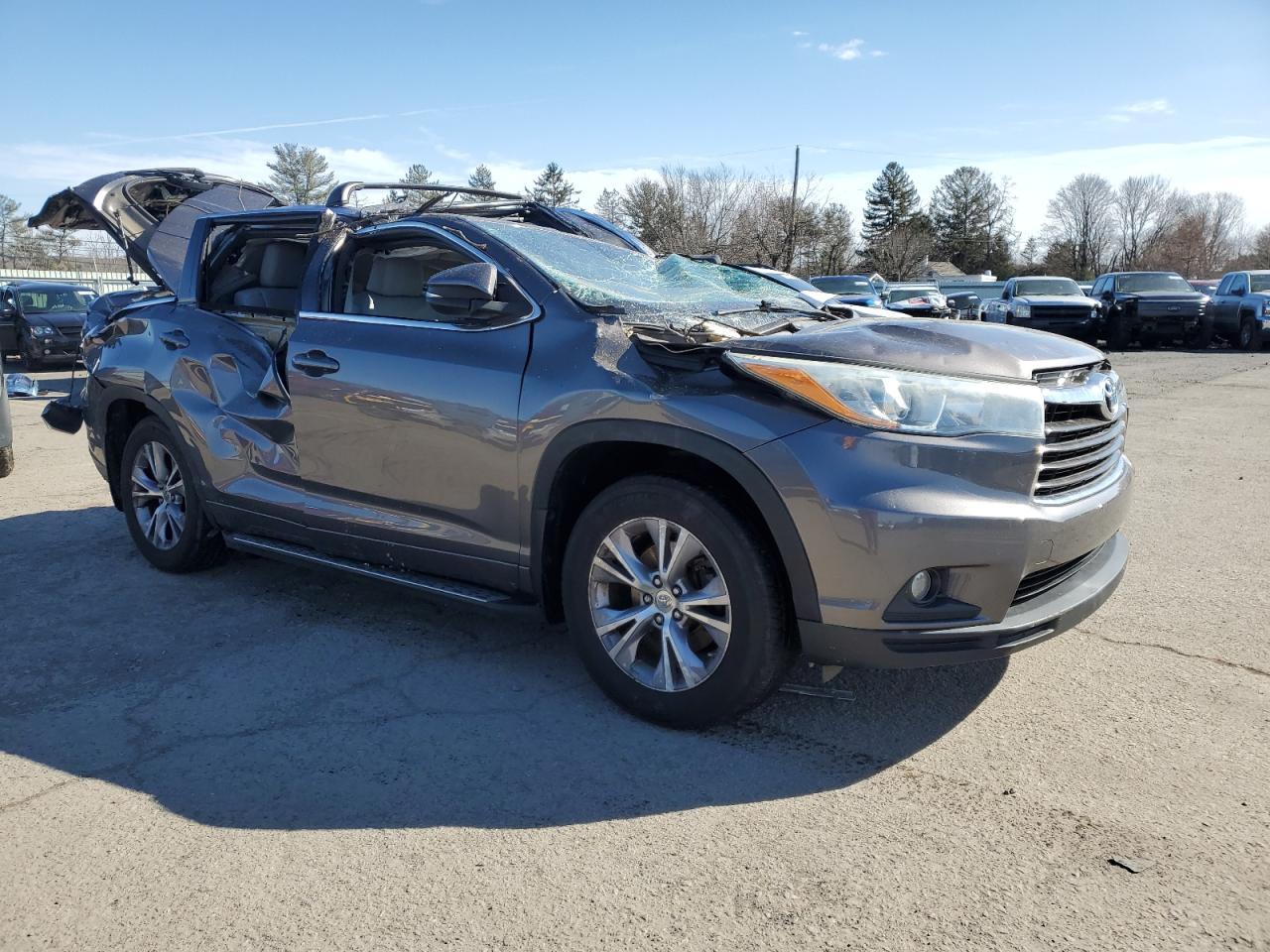 2015 Toyota Highlander - Image 4