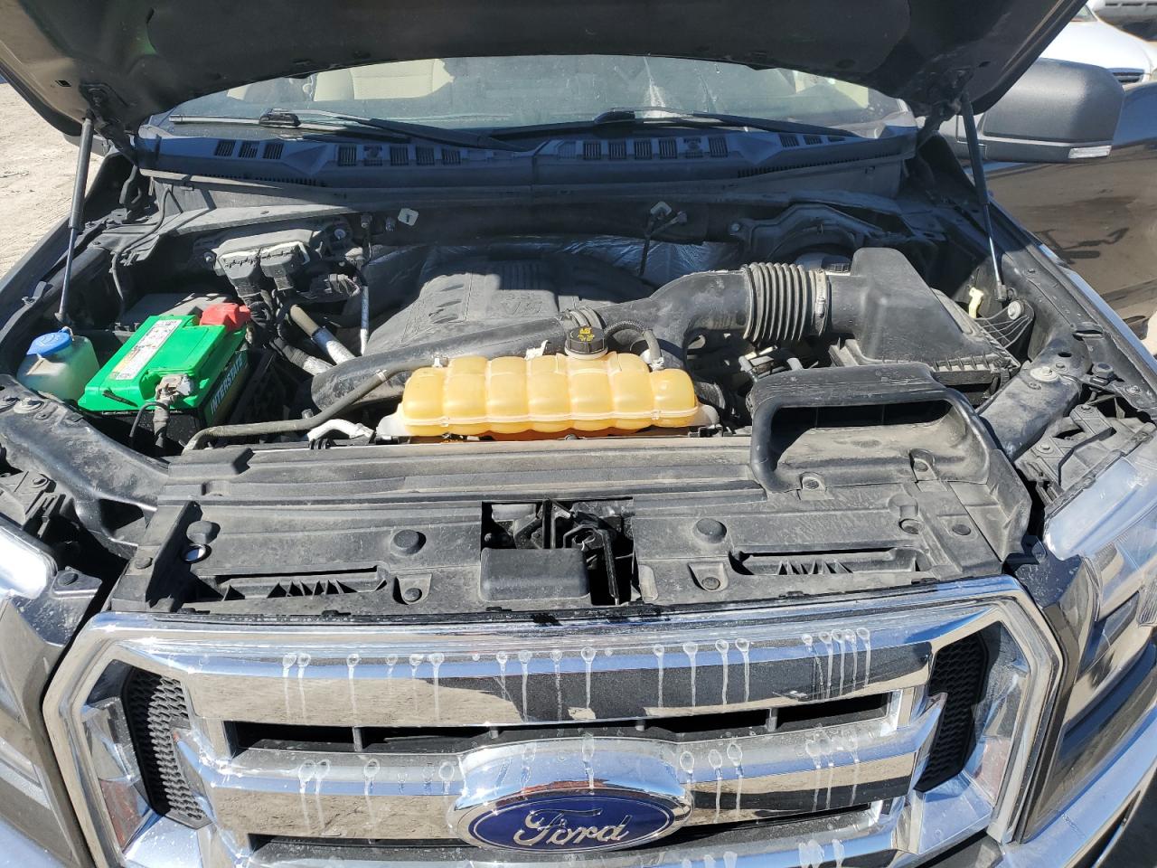 2015 Ford F-150 - Image 11