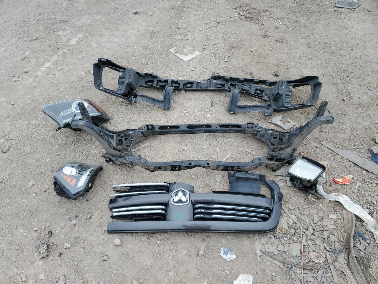 2016 RAM 1500 - Image 12