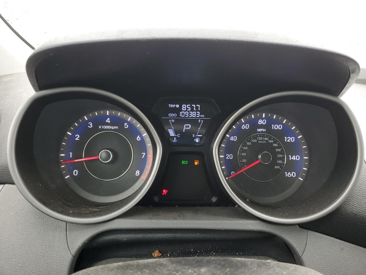 2013 Hyundai Elantra - Image 9