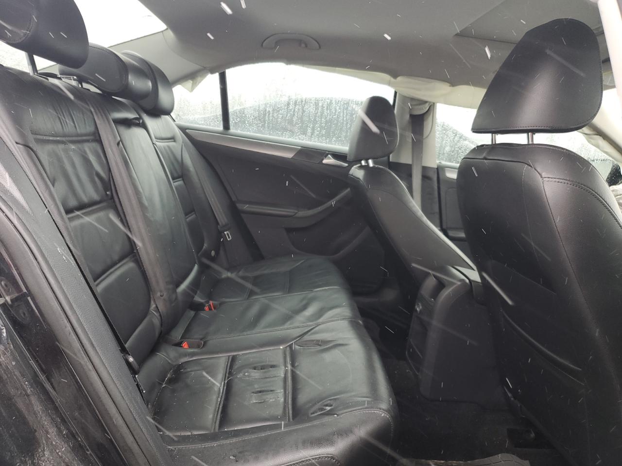 2015 Volkswagen Jetta - Image 10