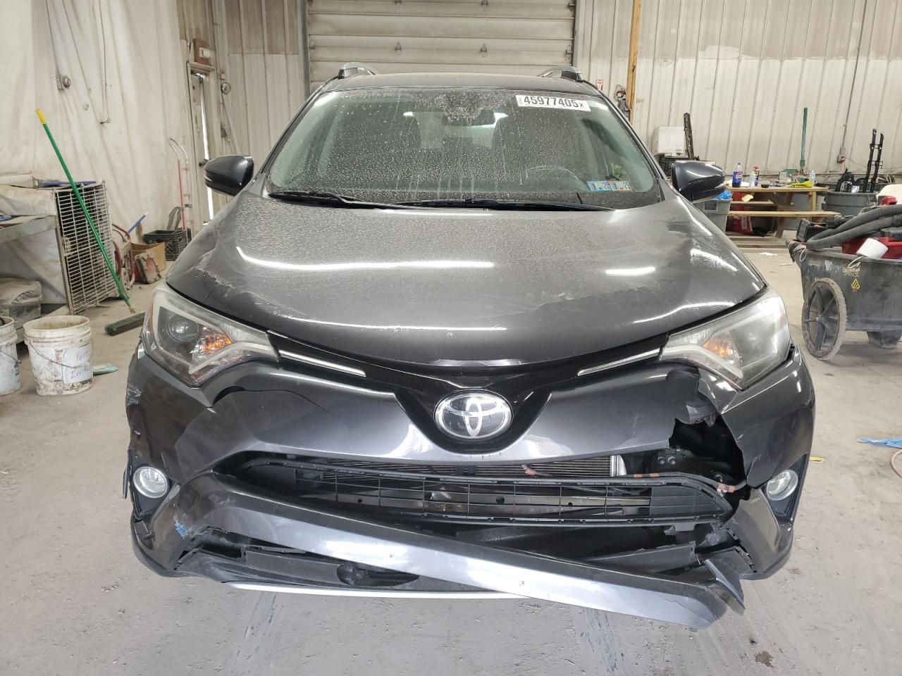 2017 Toyota RAV 4 - Image 5