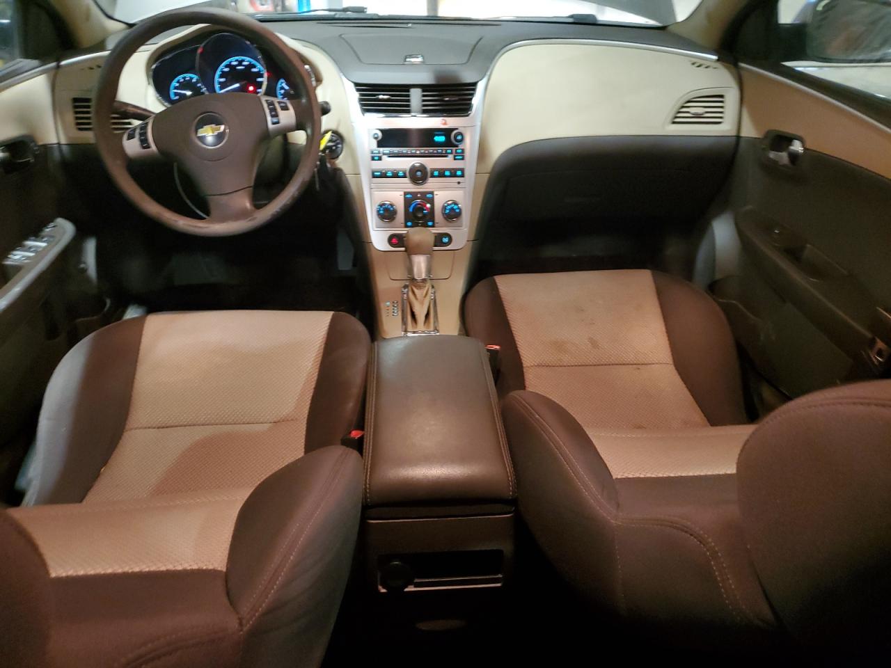 2011 Chevrolet Malibu - Image 8