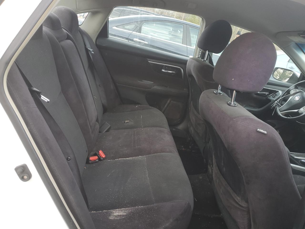 2013 Nissan Altima - Image 10
